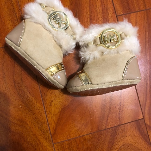 SOLD 🚫🚫Michael Kors Baby Boots - Picture 2 of 4